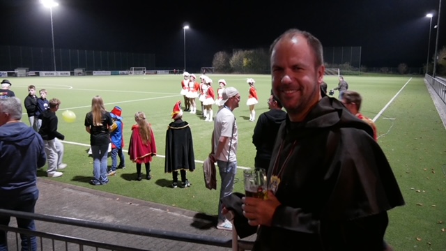 P2660054.JPG (167936 Byte)