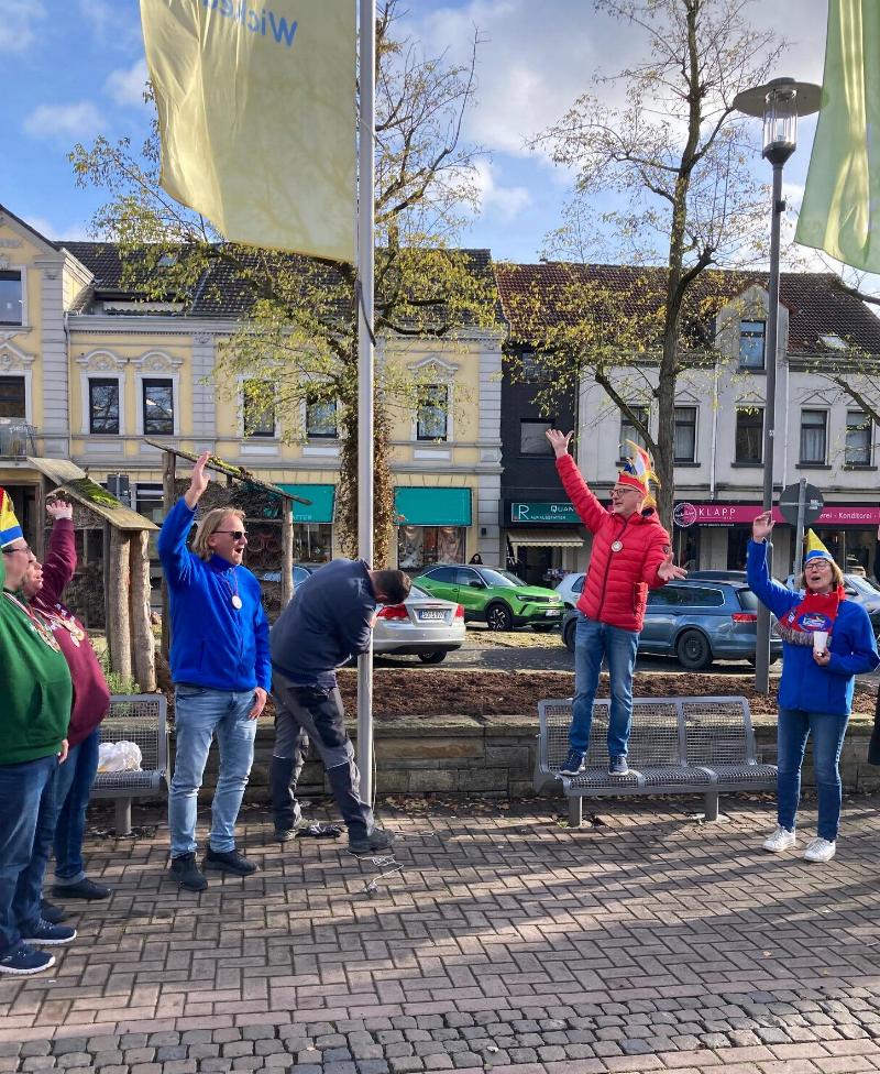 fahne-25-11-11.JPG (210003 Byte)