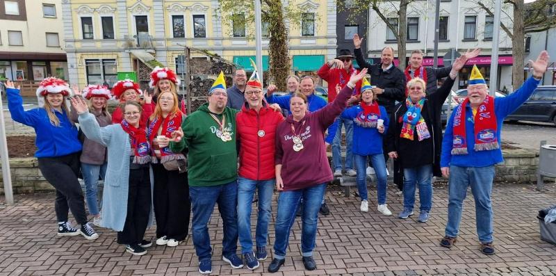 fahnejecken-25-11-11.JPG (86191 Byte)