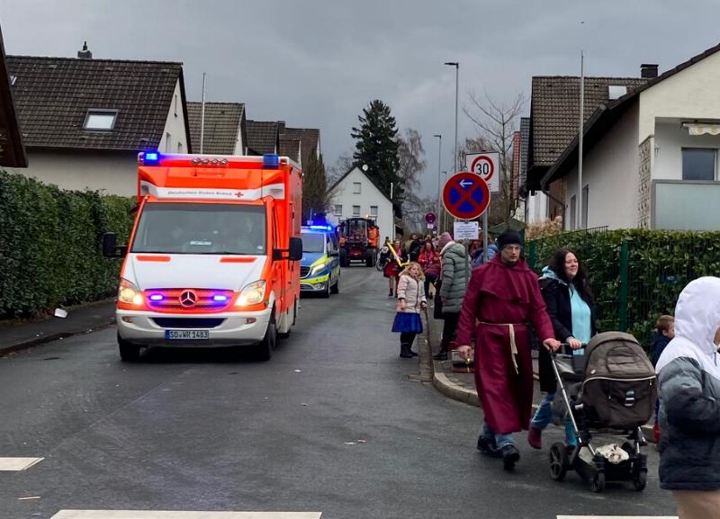 IMG_0717_drk-polizei.jpg (75895 Byte)